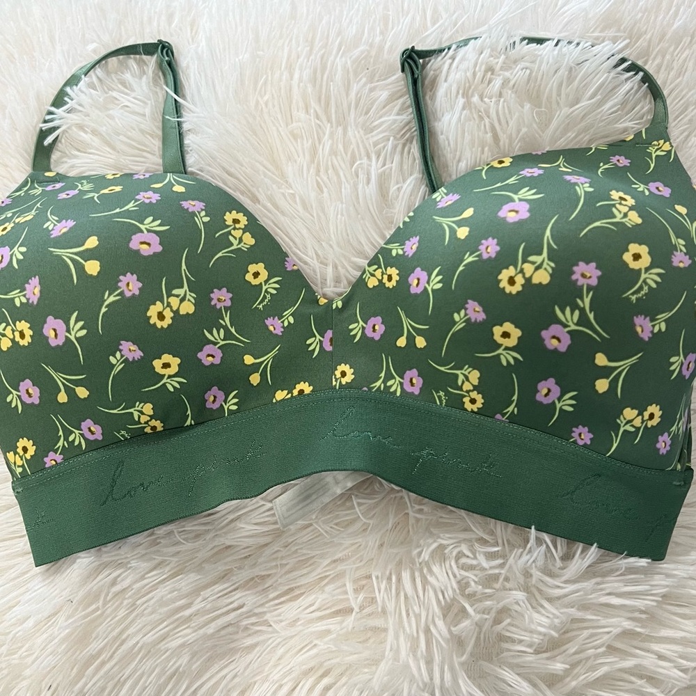VS green flower strapless bra. Worn once. No rips or worn cups,tags etc.